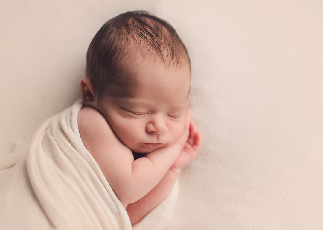 Newborn portrait session by Alicia Cervenka Photography in the Bay Area