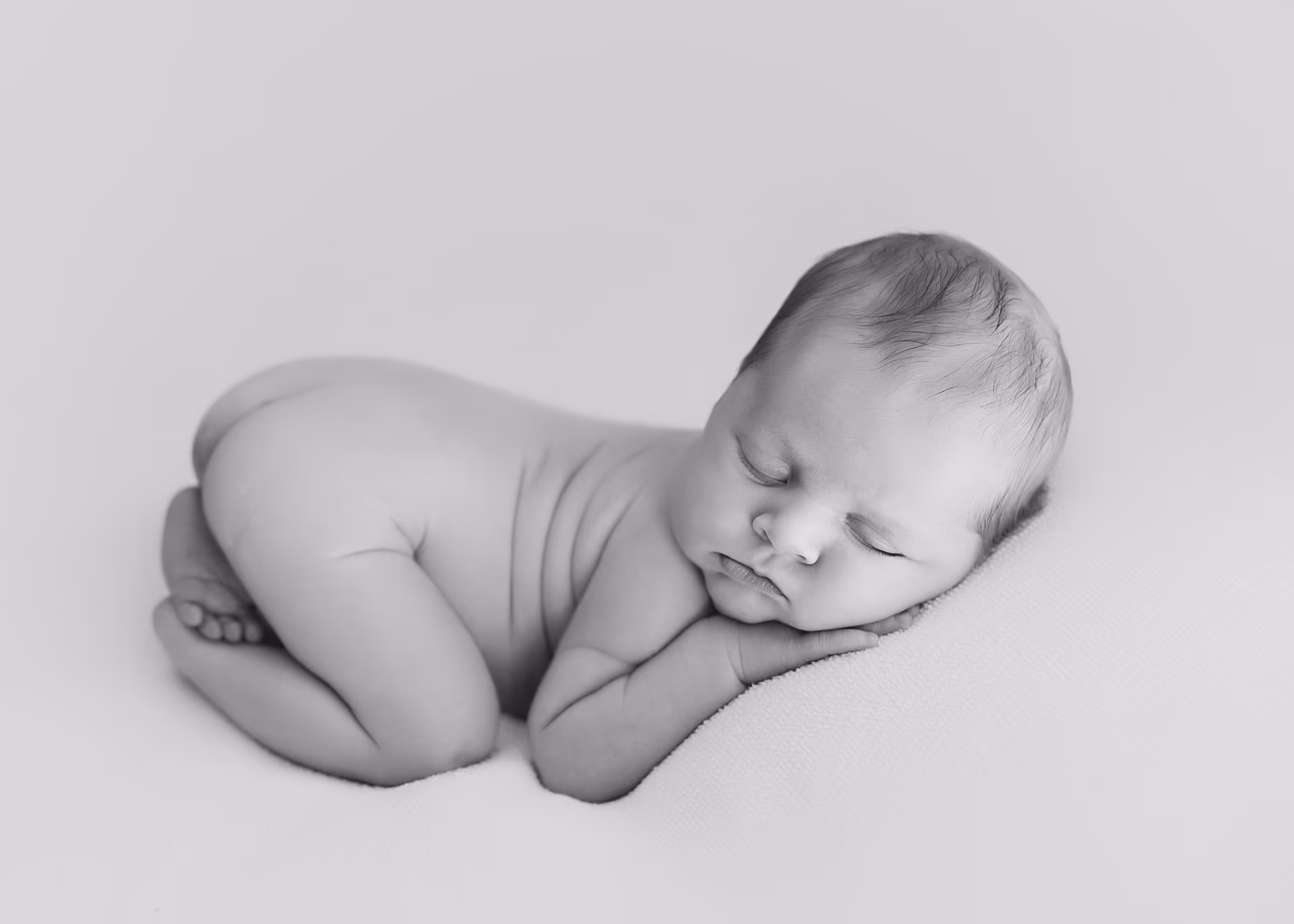 Newborn portrait session by Alicia Cervenka Photography in the Bay Area